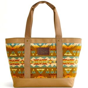NEW PENDLETON OVERNIGHT TOTE BAG…. in Pattern SOLSTICE CANYON